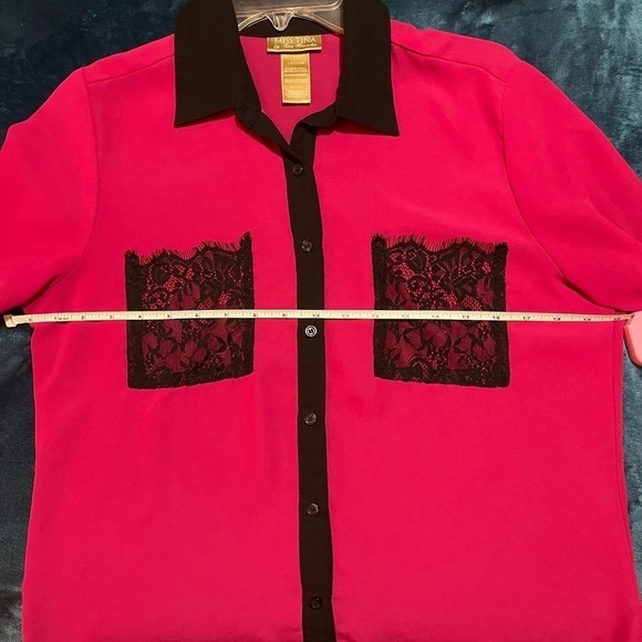 Blouse size large by Miss Tina(Tina Knowles) fushia color! Size L 12-14 - Picture 4 of 11